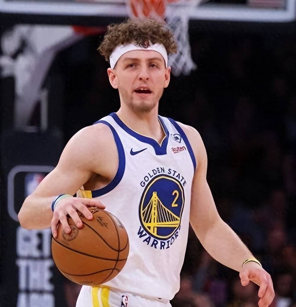 库里官方宣布最后时刻胜出新规,SKT引发争议!全场沸腾不已 库里官方宣布最后时刻胜出新规,SKT引发争议!全场沸腾不已