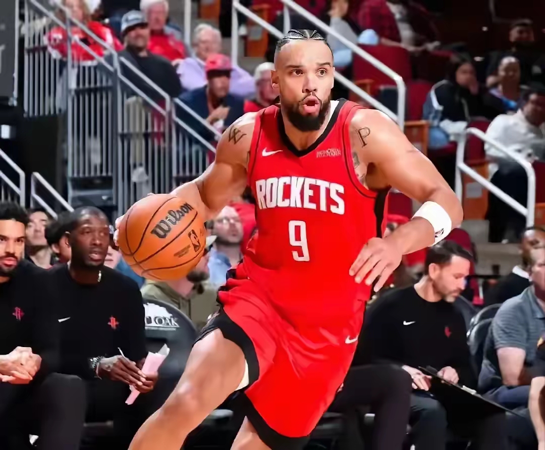 休斯敦火箭训练开放日,今晨豪取连胜引欢呼,欧超杯在即,阵容厚度经受考验 休斯敦火箭训练开放日,今晨豪取连胜引欢呼,欧超杯在即,阵容厚度经受考验