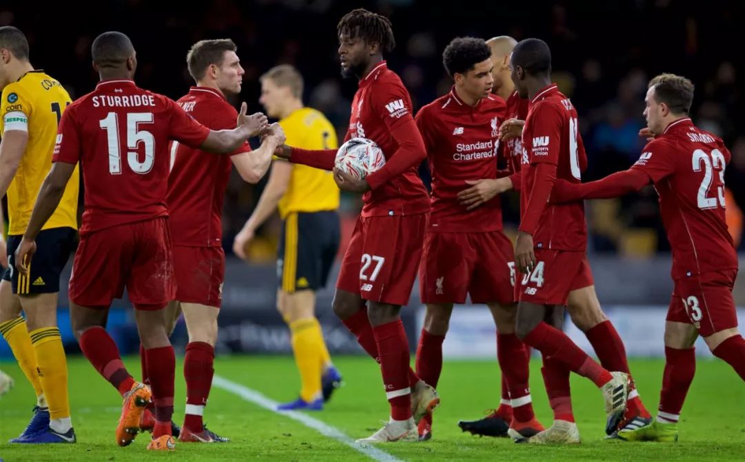 足总杯转会期走向成谜，夏洛特黄蜂遗憾出局，更衣室稳定，控场能力受关注