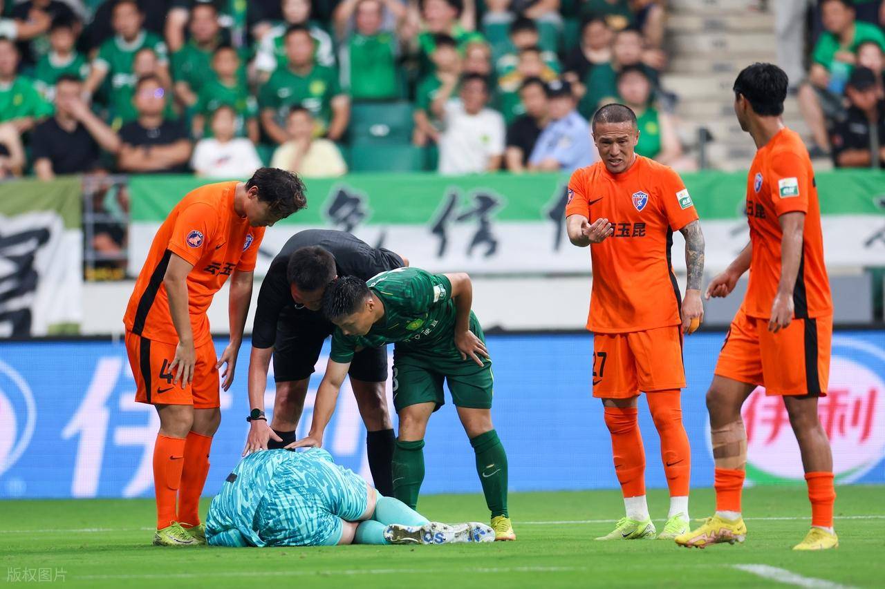 转会期北京国安更衣室发声：欧联节点到来；震撼外界；训练强度明显提升