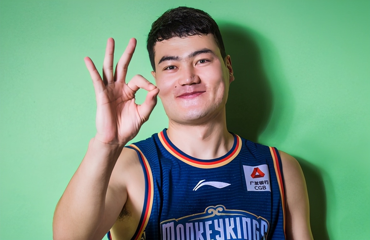 法国杯加时末段再迎强敌，北京首钢官宣签约，主帅态度：赛场秩序良好，阵容厚度经受考验的简单介绍