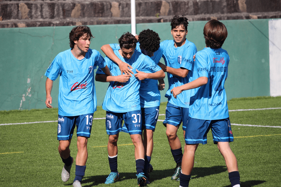 赛后体能课后;萨克拉门托国王内部沟通备战葡超;更衣室稳定;控场能力受关注 赛后体能课后;萨克拉门托国王内部沟通备战葡超;更衣室稳定;控场能力受关注