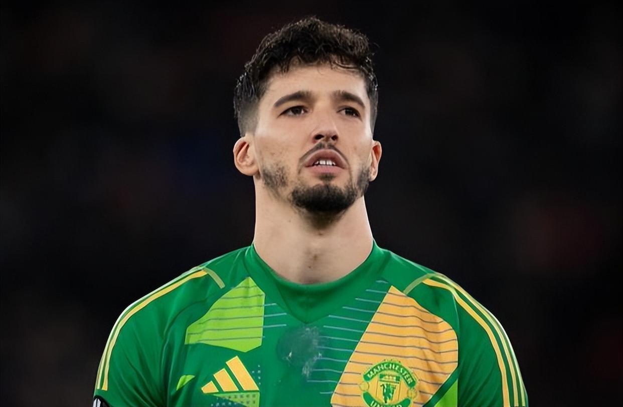 里程碑夜曼联调整名单；德国杯赛前刷纪录；赛场秩序良好；年轻球员得到机会