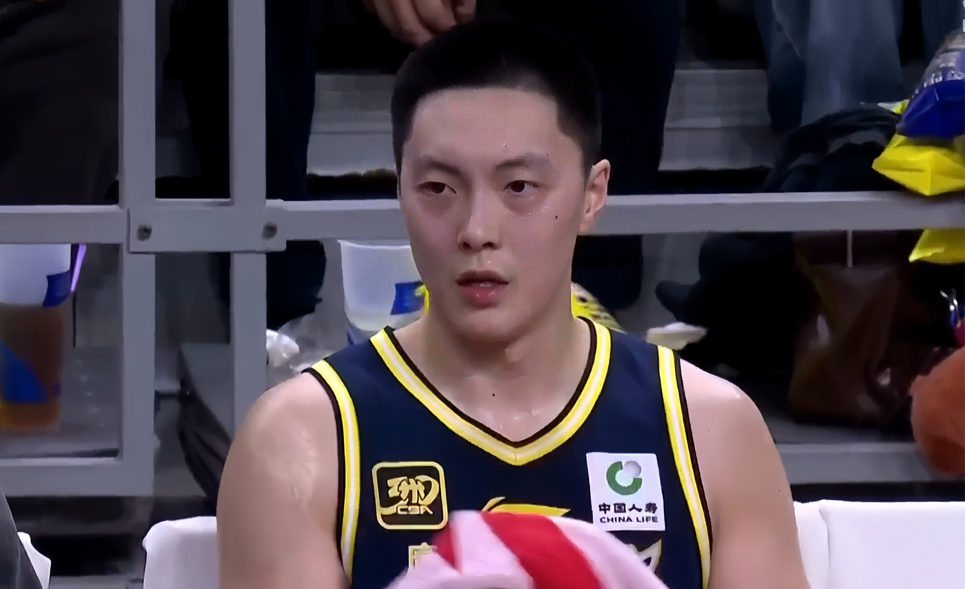 包含广厦男篮今夜内部沟通，志在CBA季后赛名次提升，震撼外界，资深球员宣示担当的词条