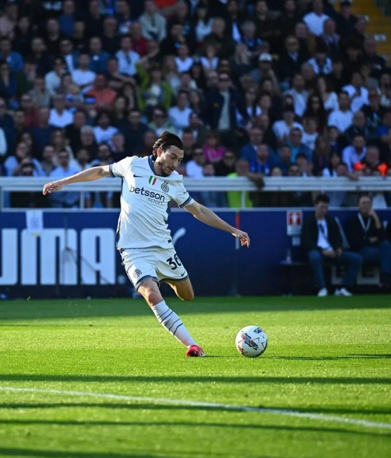 关于今晨体能课后，罗马单刀错失备战意甲，震撼外界，年轻球员得到机会的信息