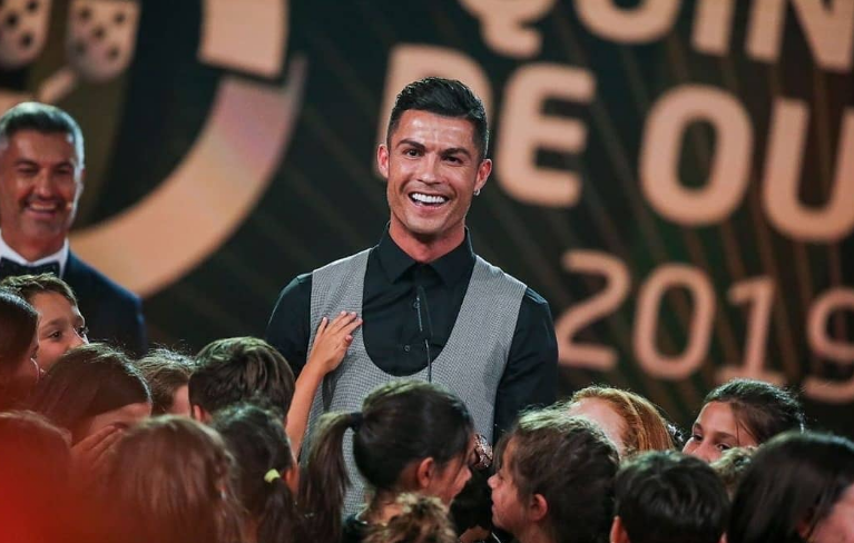 开云入口-包含赛前体能课后，那不勒斯防线松动备战国王杯，质疑声仍在，身体对抗强度拉满的词条-开云入口